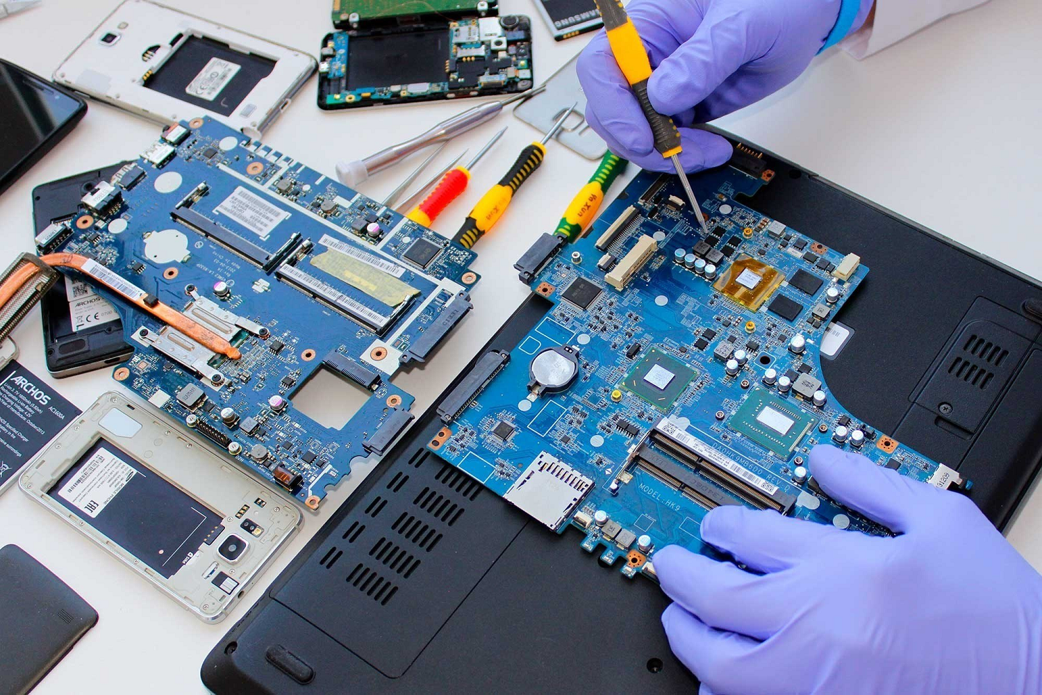 AT114 — Laptop Motherboard Repair Complete Course